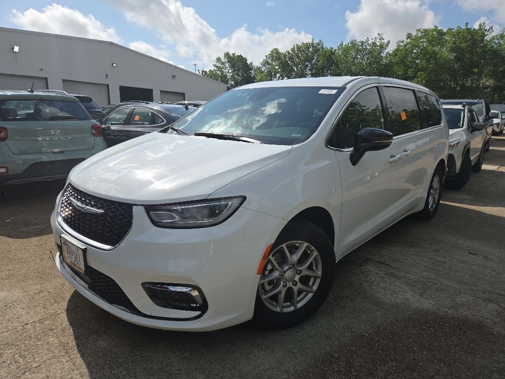 2025 CHRYSLER Pacifica