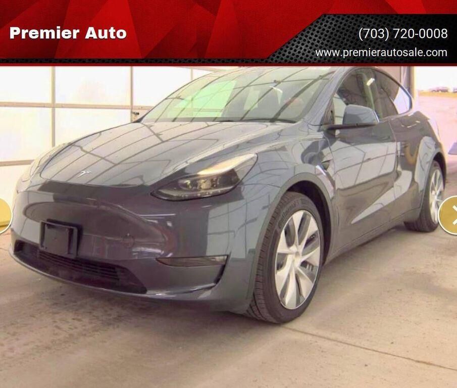 2023 TESLA Model Y