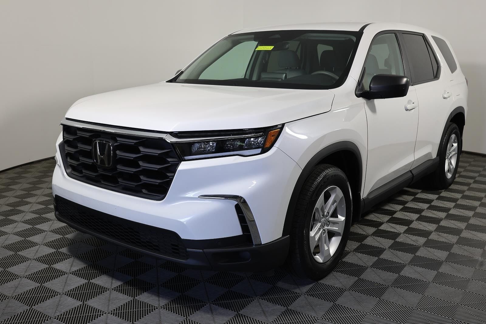 2023 HONDA Pilot