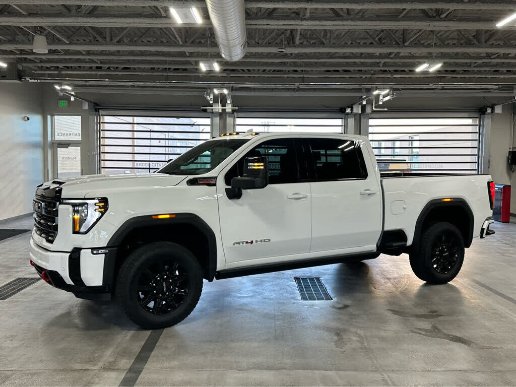2025 GMC Sierra HD