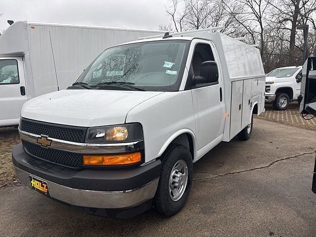 2025 CHEVROLET Express