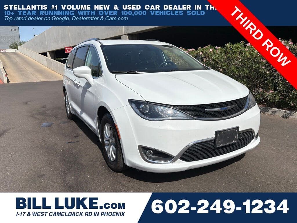 2019 CHRYSLER Pacifica