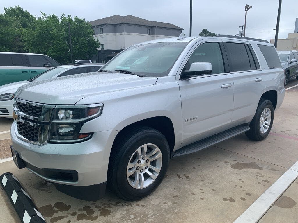2017 CHEVROLET Tahoe
