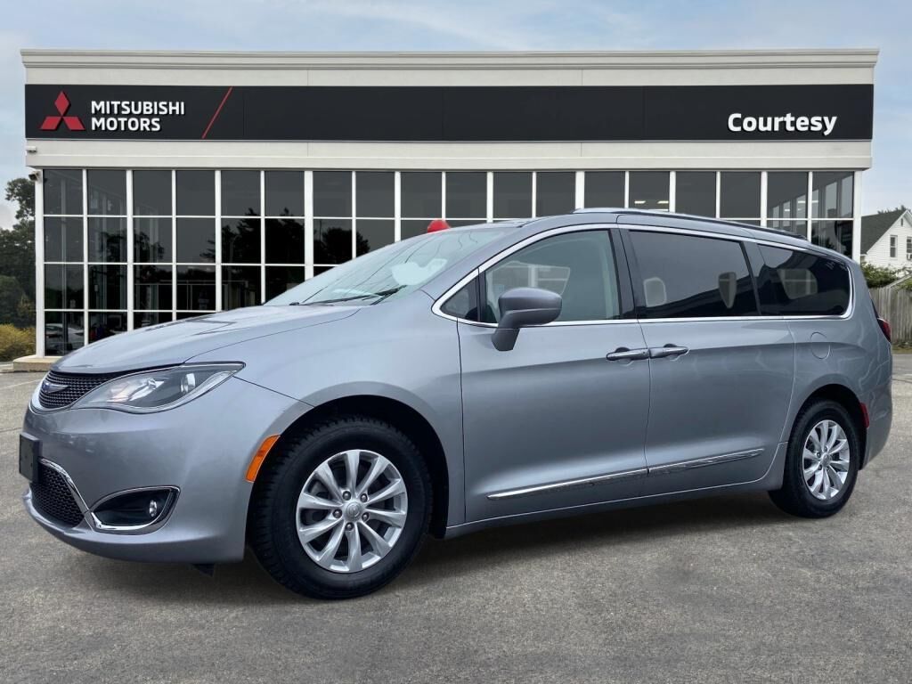 2019 CHRYSLER Pacifica