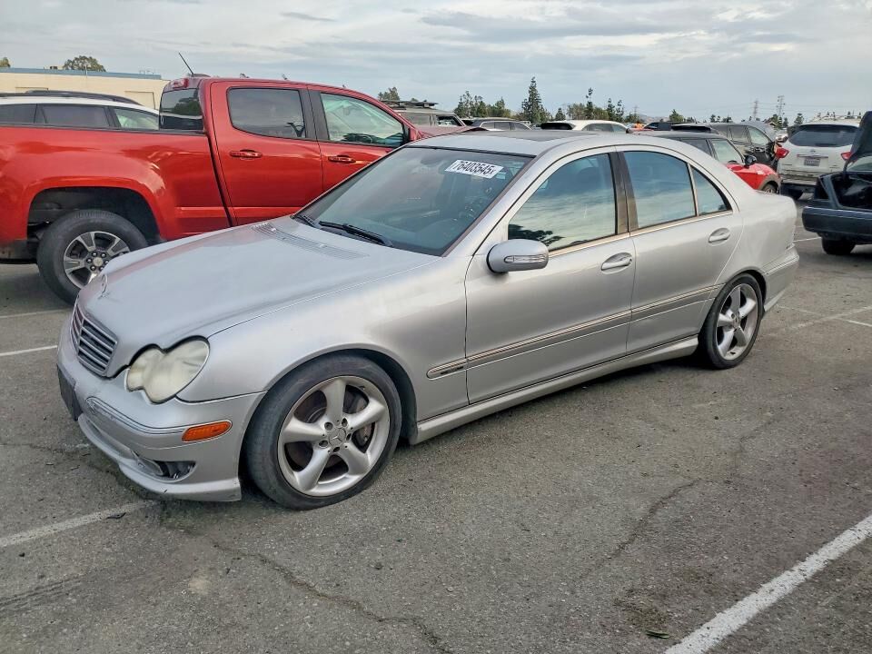 2005 MERCEDES-BENZ C-Class