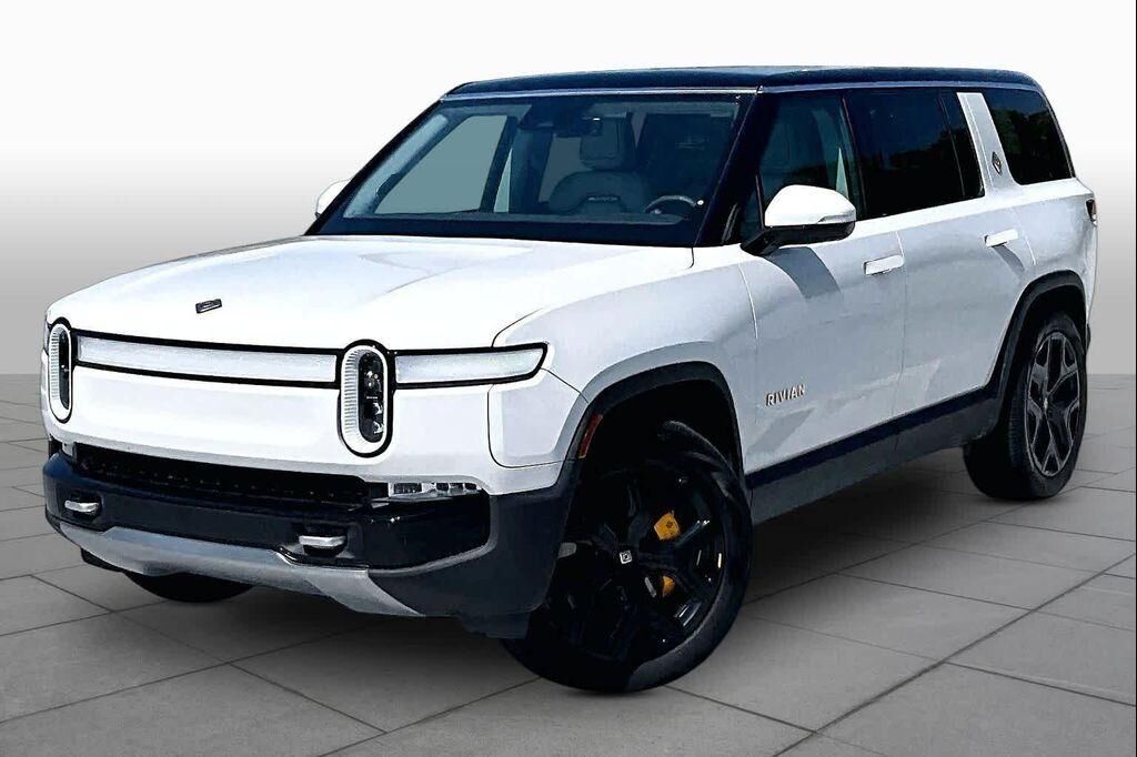2024 RIVIAN R1S