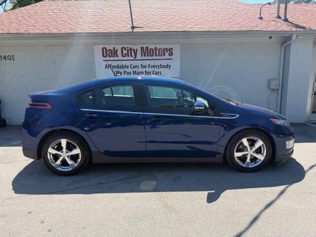 2013 CHEVROLET Volt