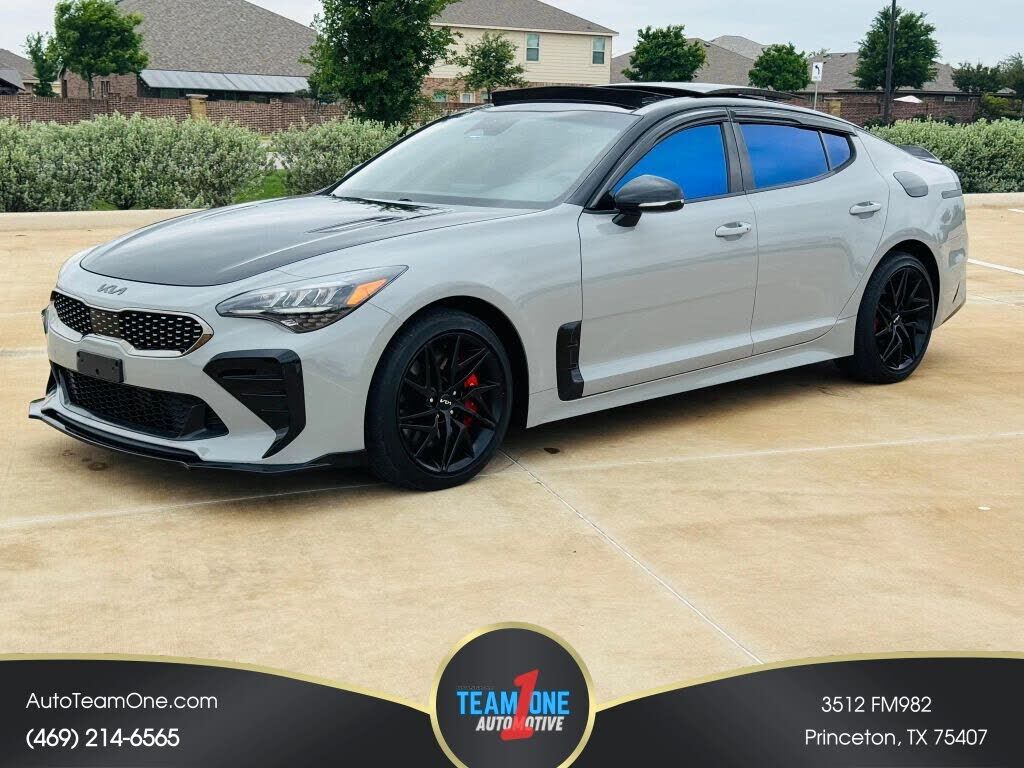 2023 KIA Stinger