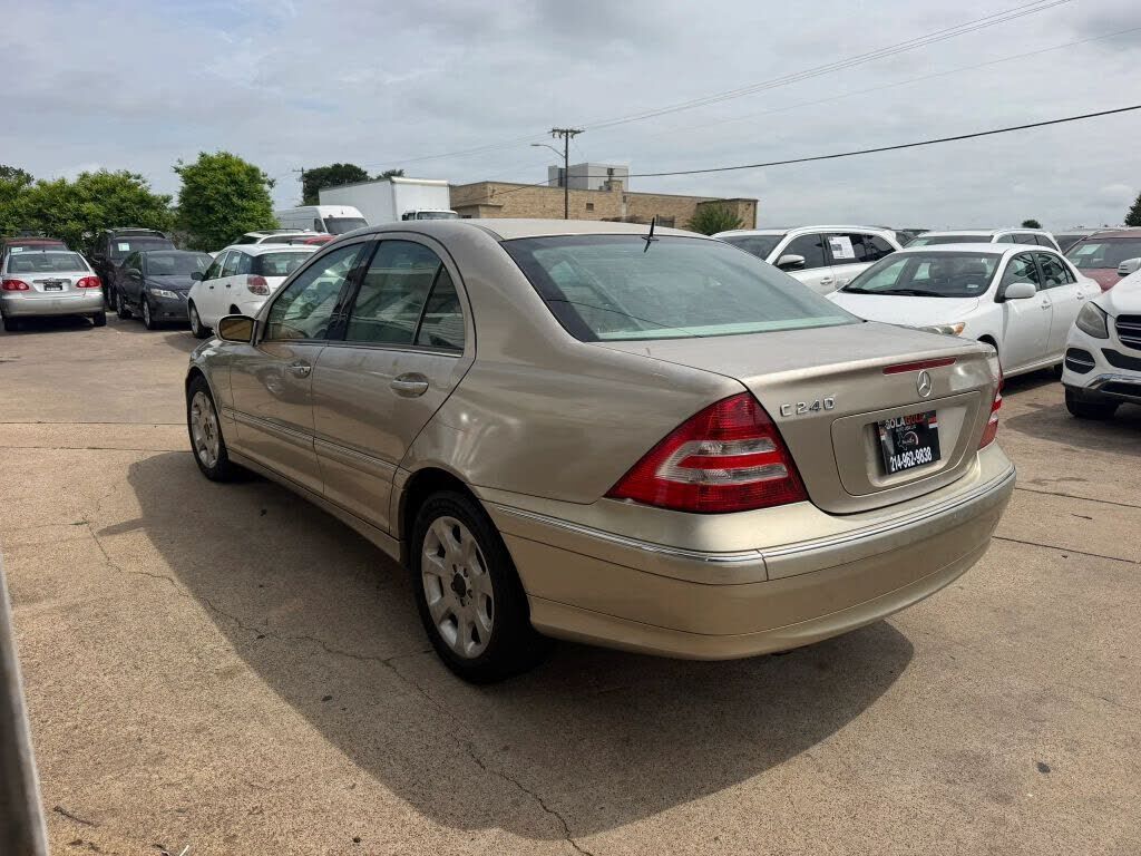 2005 MERCEDES-BENZ C-Class