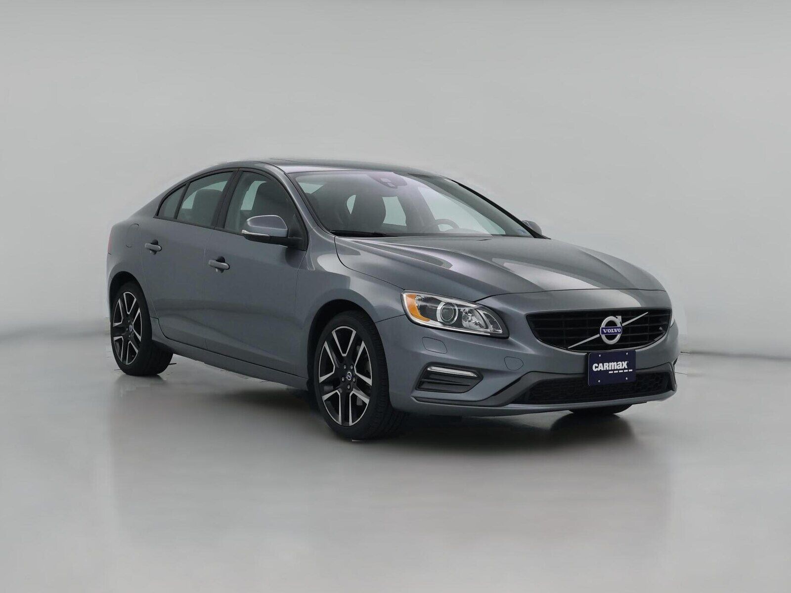 2018 VOLVO S60