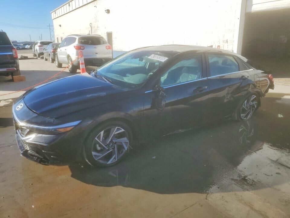 2025 HYUNDAI Elantra