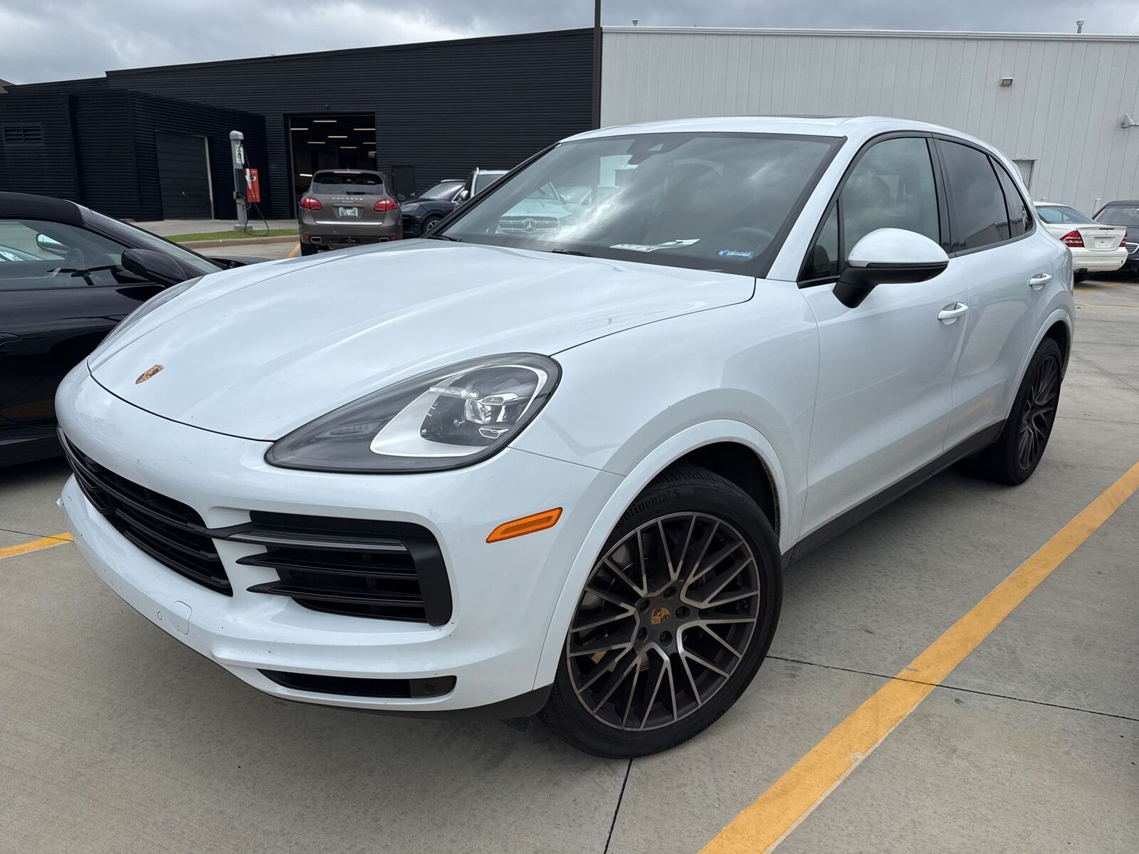 2022 PORSCHE Cayenne