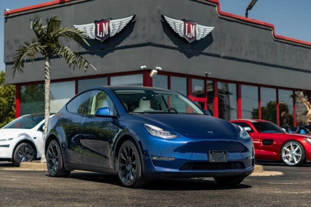 2022 TESLA Model Y