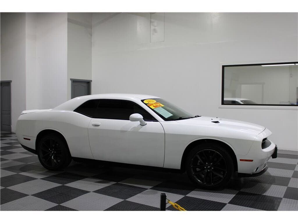 2021 DODGE Challenger