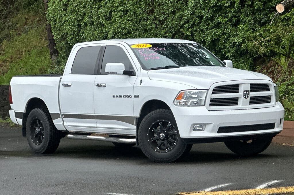 2011 DODGE Ram