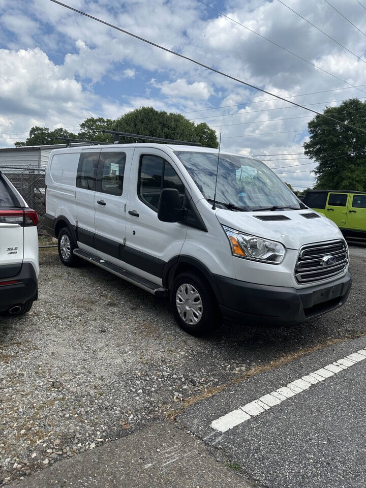 2018 FORD Transit
