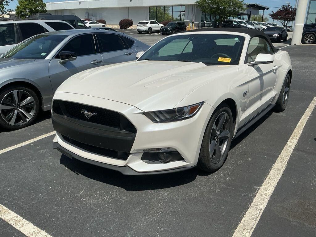 2017 FORD Mustang