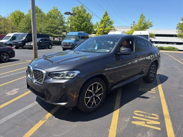 2022 BMW X4