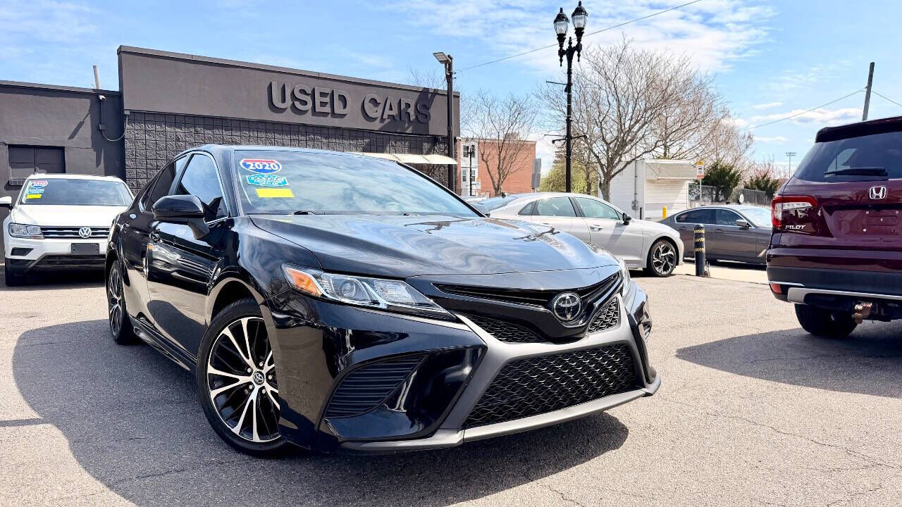 2020 TOYOTA Camry