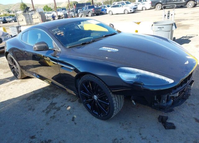Aston Martin DB9