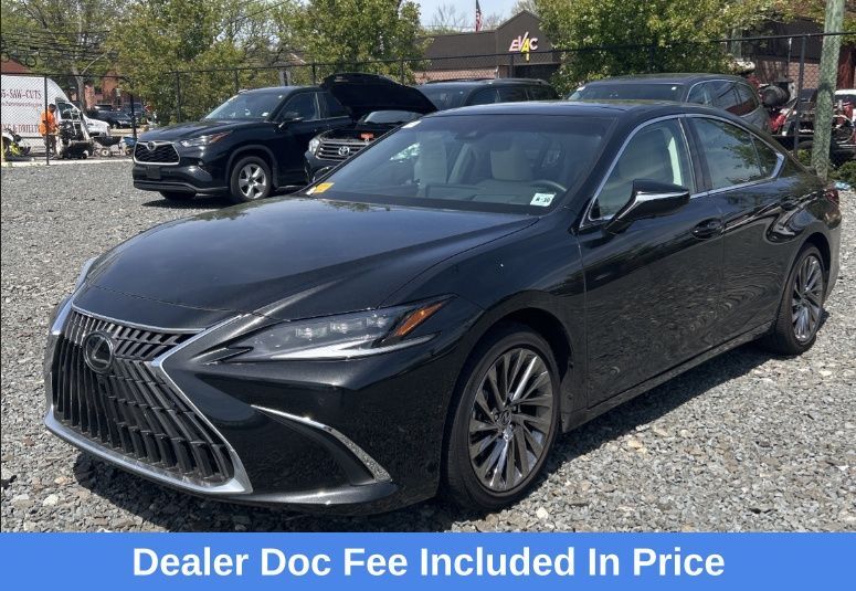2025 LEXUS ES