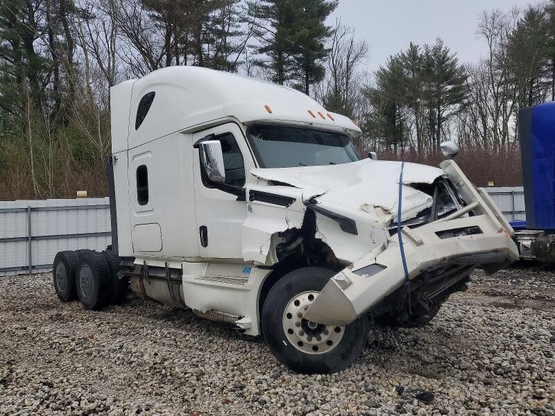 2018 FREIGHTLINER New Cascadia 126" Sleepercab