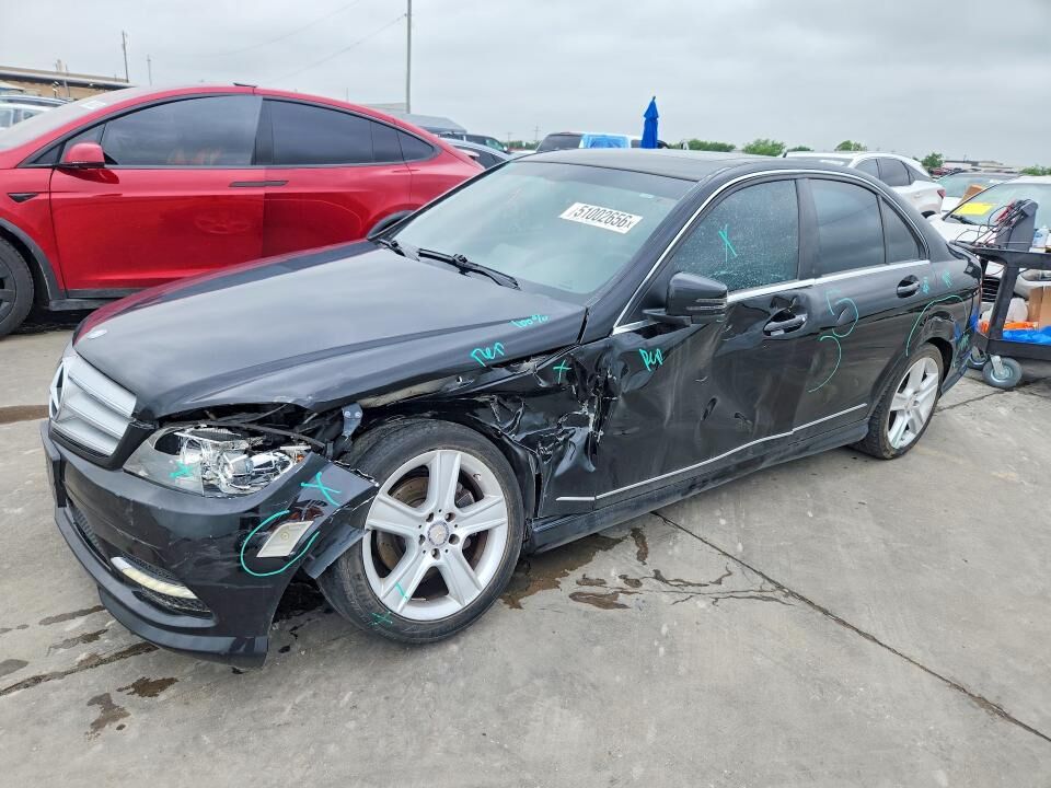 2011 MERCEDES-BENZ C-Class