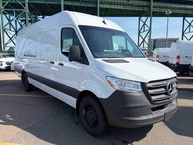 2026 MERCEDES-BENZ Sprinter