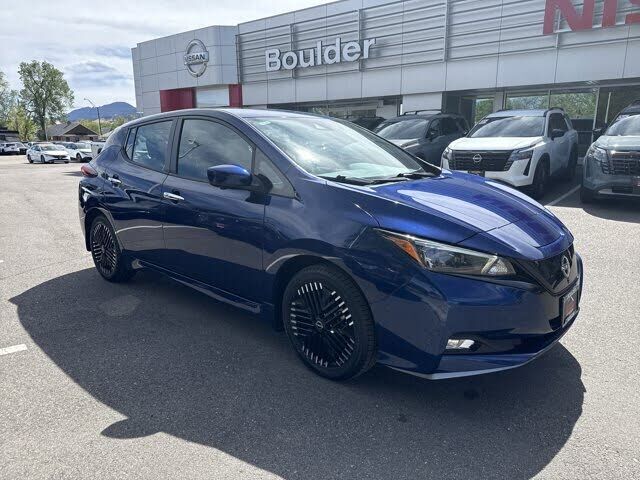 2025 NISSAN Leaf