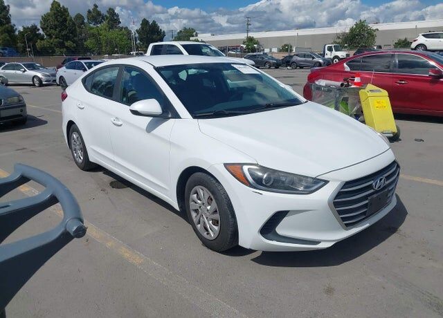 2017 HYUNDAI Elantra