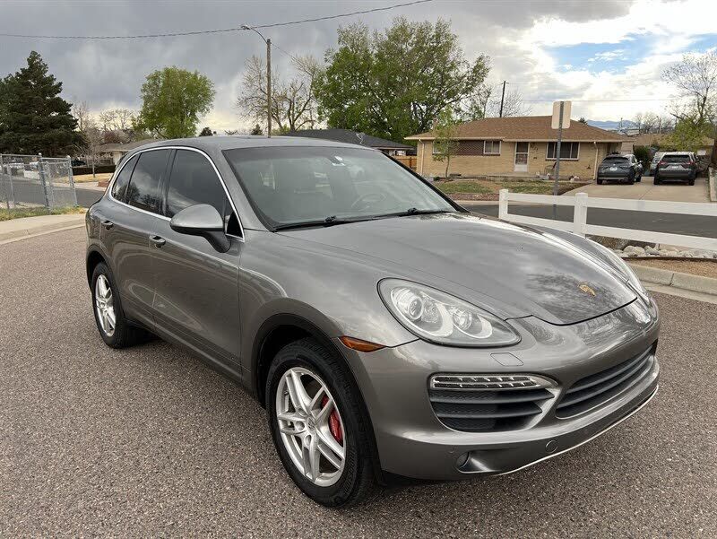 2011 PORSCHE Cayenne