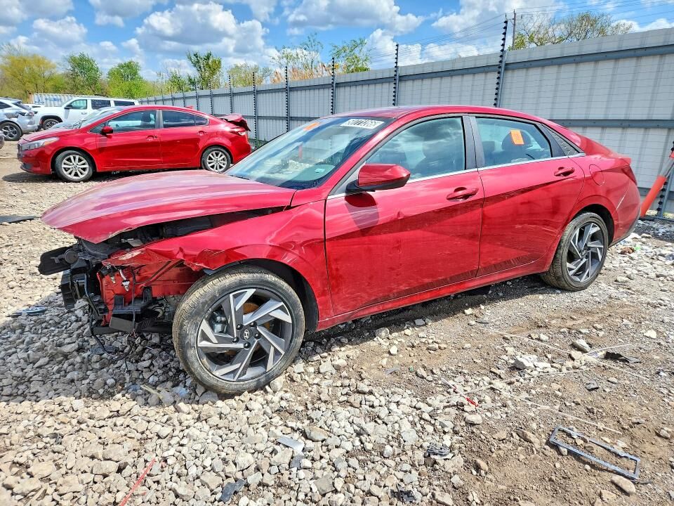 2025 HYUNDAI Elantra