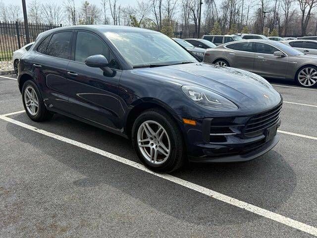 2019 PORSCHE Macan