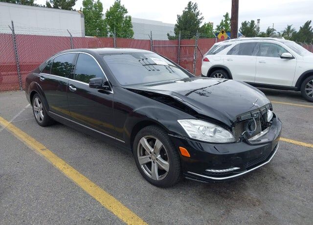 2011 MERCEDES-BENZ S-Class