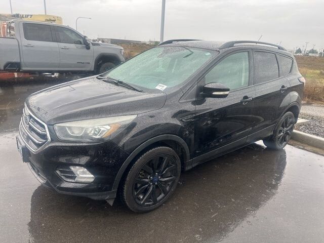 2017 FORD Escape