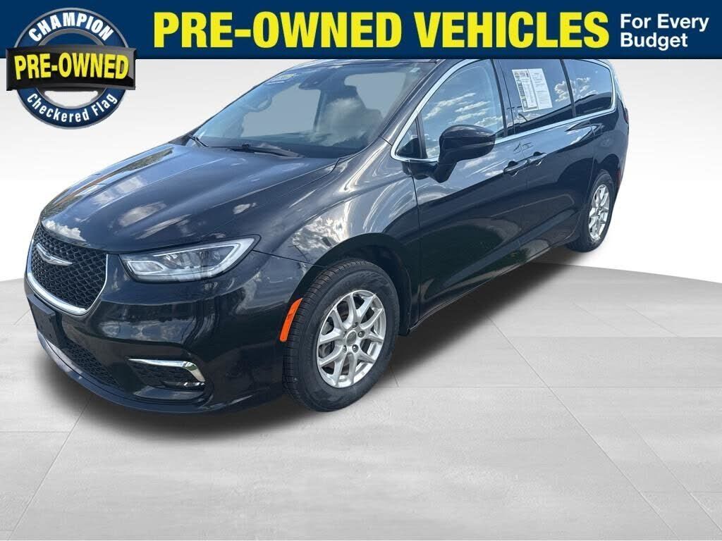2023 CHRYSLER Pacifica