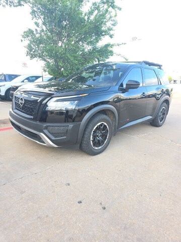 2023 NISSAN Pathfinder
