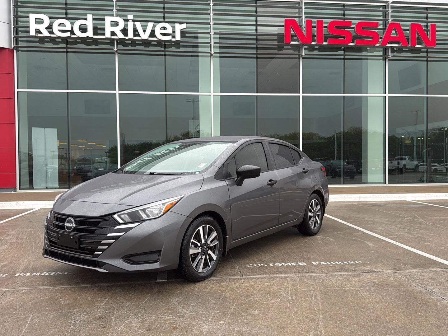 2024 NISSAN Versa