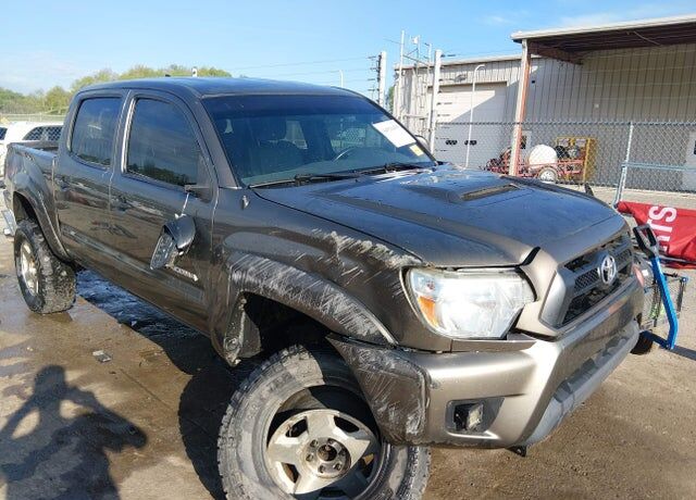 2015 TOYOTA Tacoma