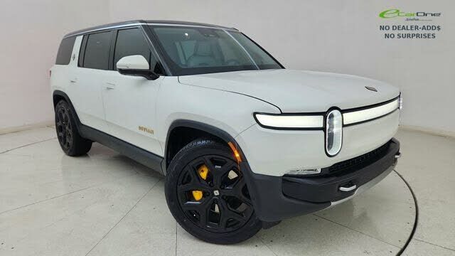 2024 RIVIAN R1S