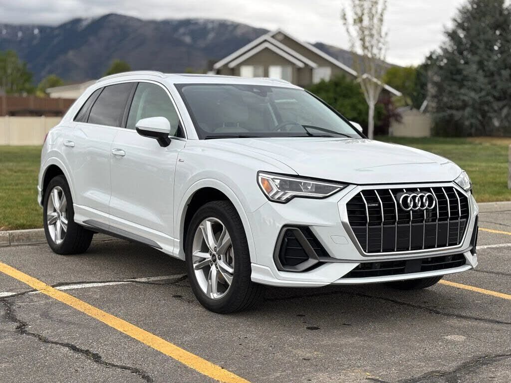 2022 AUDI Q3