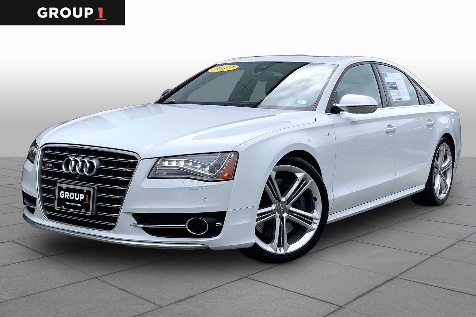 2013 AUDI S8