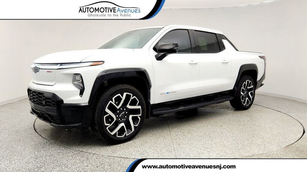 2024 CHEVROLET Silverado EV