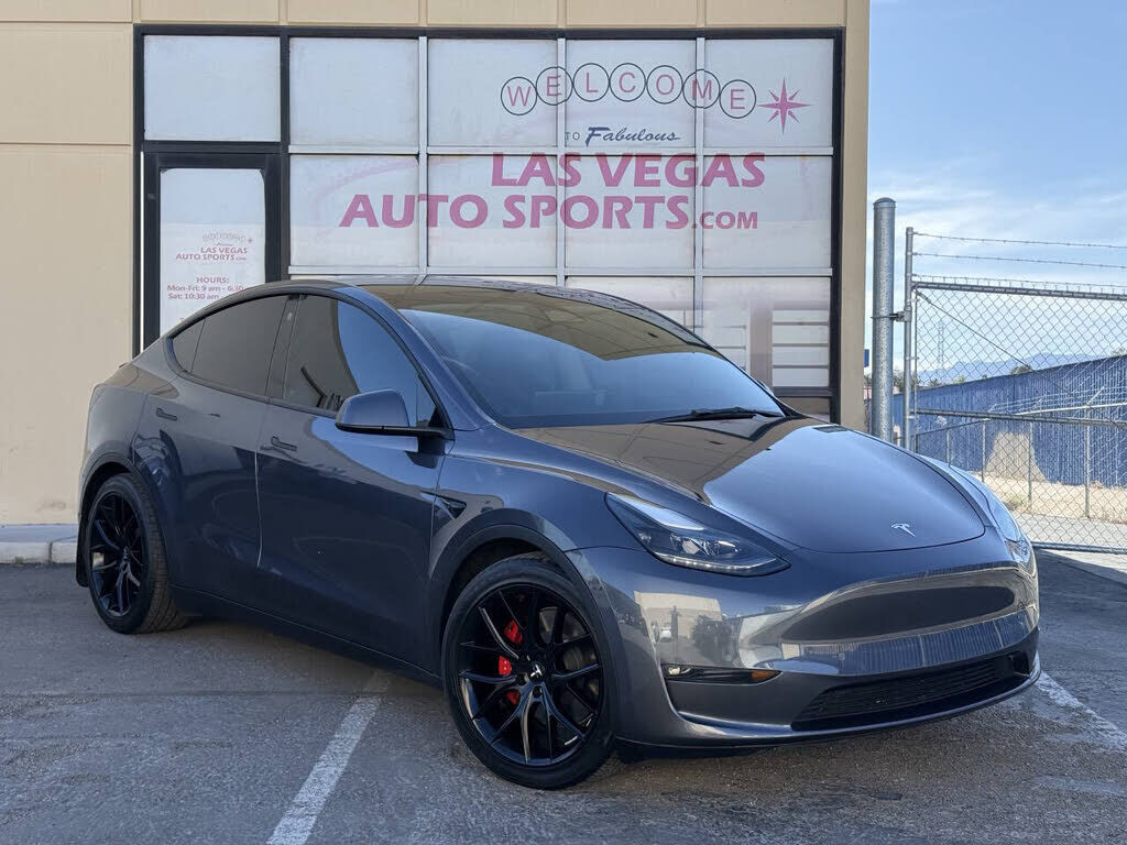 2023 TESLA Model Y