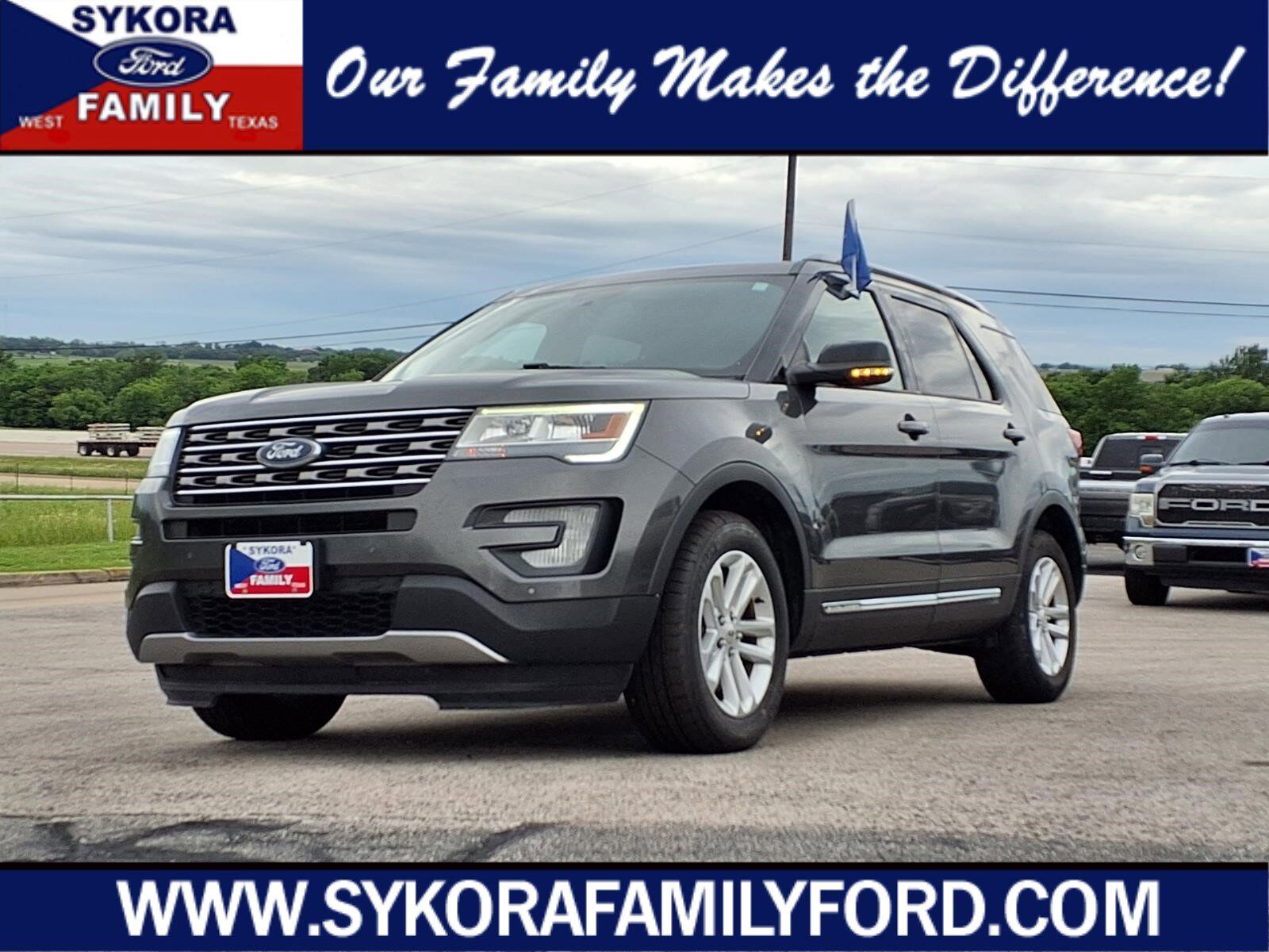2017 FORD Explorer