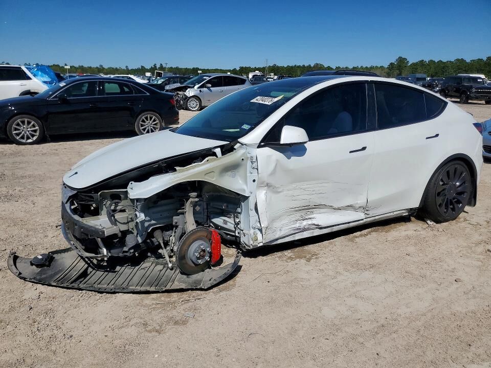 2023 TESLA Model Y