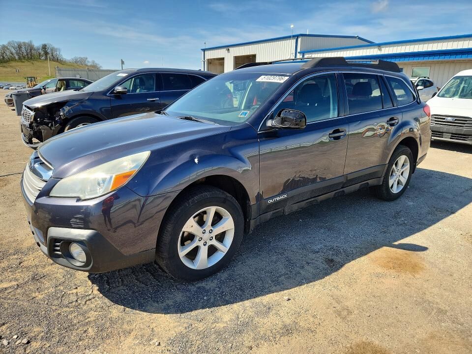 2013 SUBARU Outback