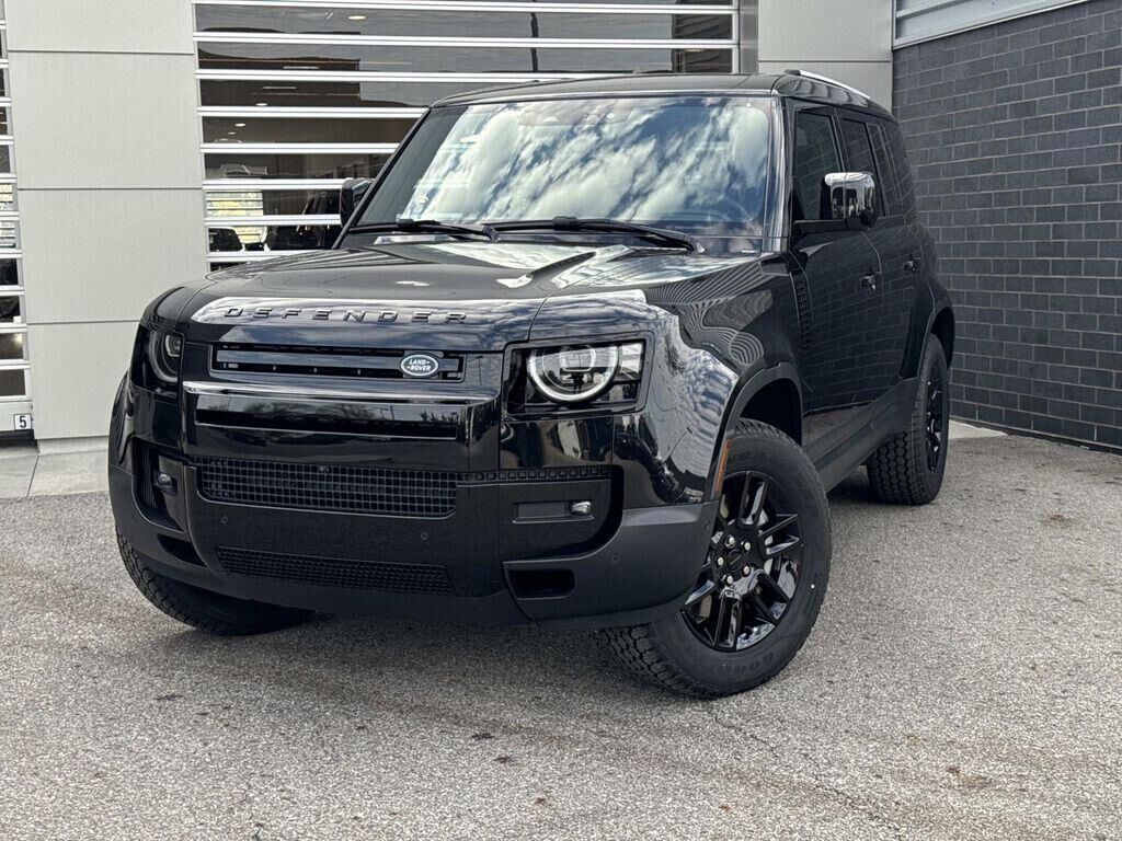 2026 LAND ROVER Defender
