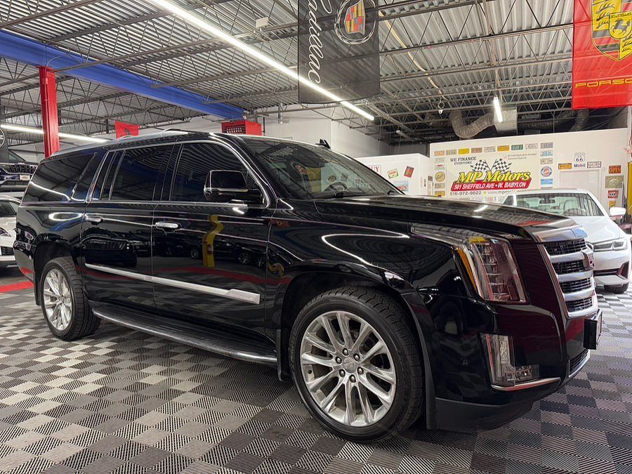 2019 CADILLAC Escalade ESV