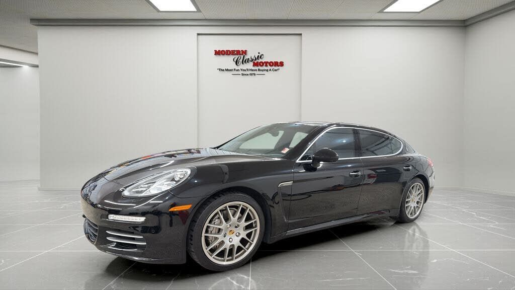 2014 PORSCHE Panamera